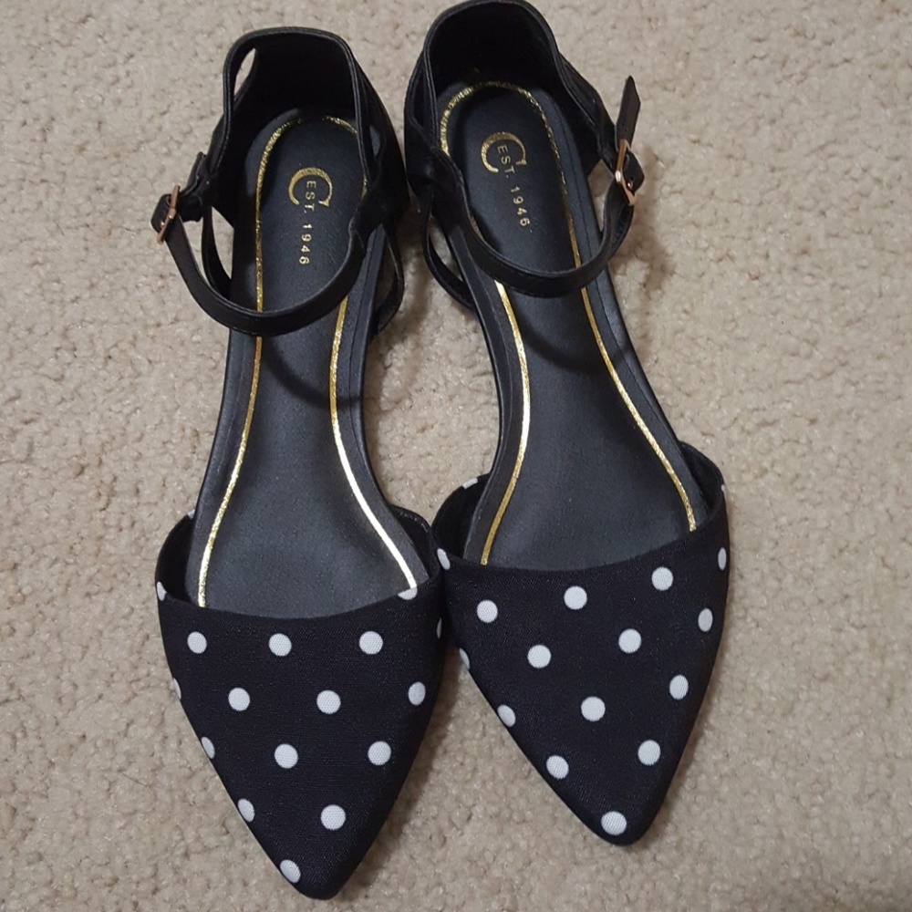 Women Pumps size 9 color polka Dots condition exce